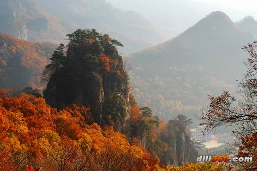 关门山秋染